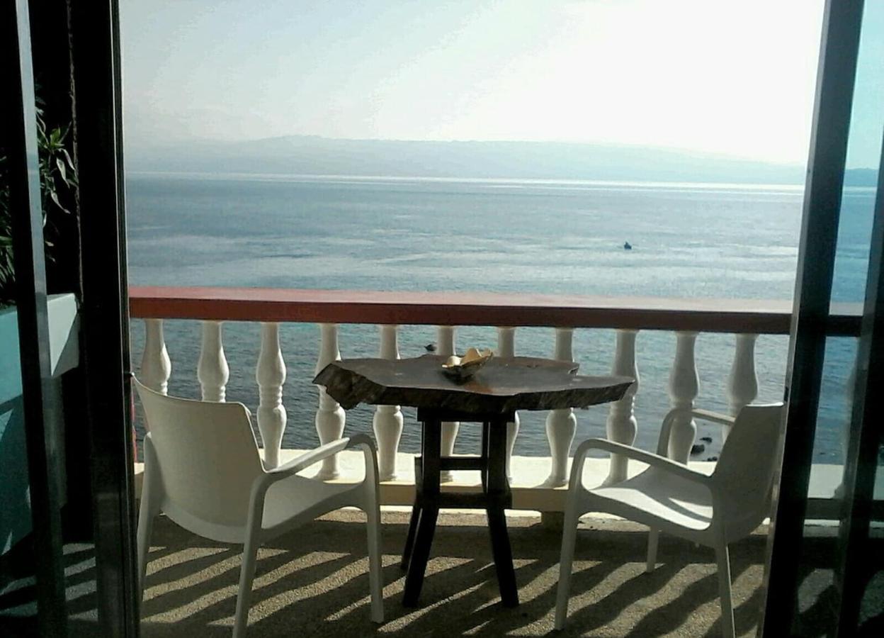 Wuthering Heights Bed & Breakfast By The Sea Dumaguete City Luaran gambar