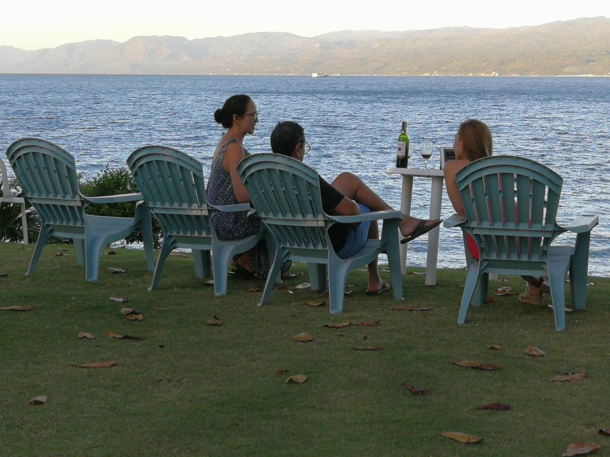 Wuthering Heights Bed & Breakfast By The Sea Dumaguete City Luaran gambar